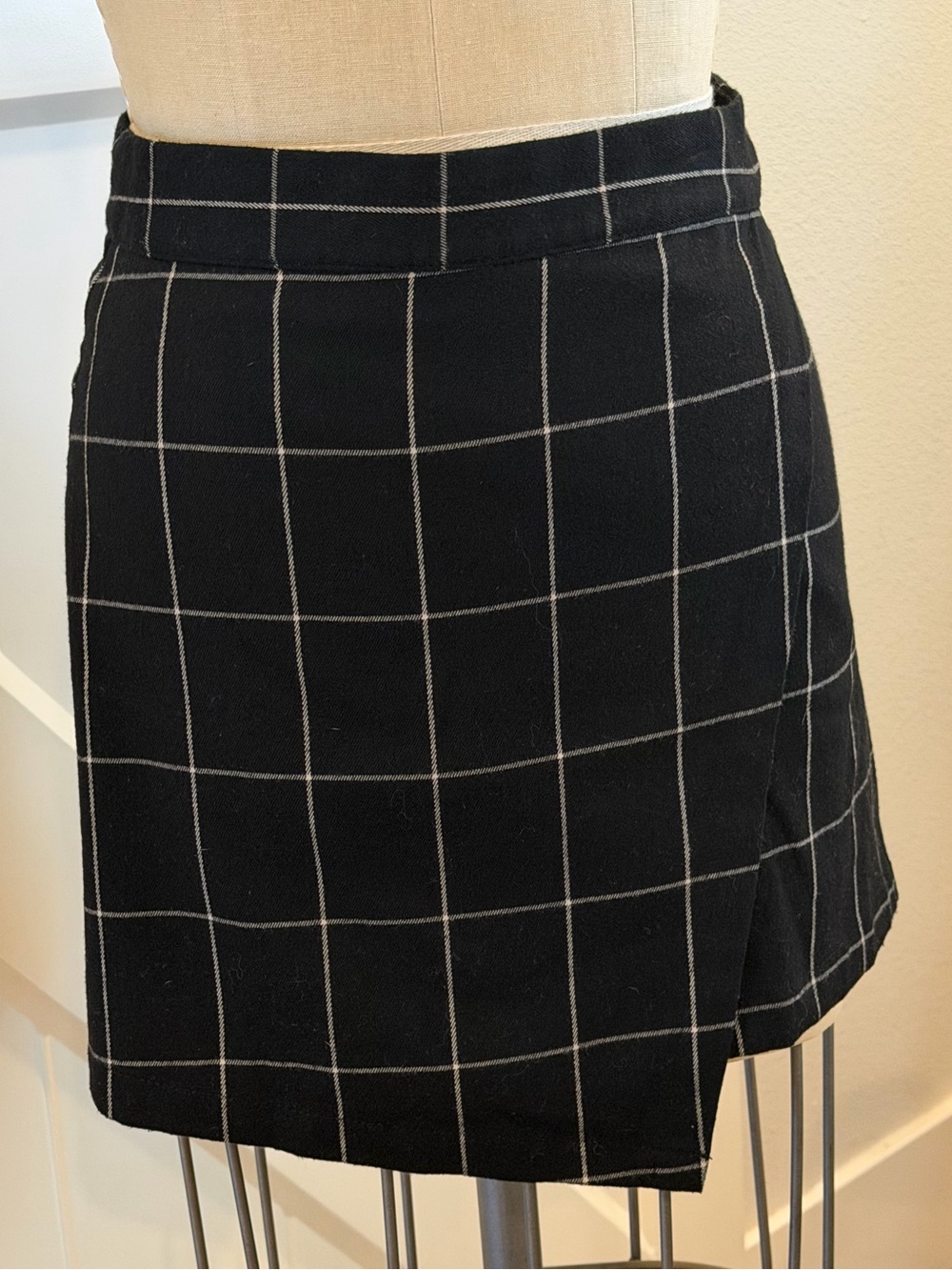 Forever 21 Black Mini Skirt with White Windowpane